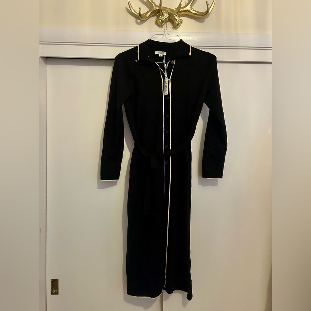 Max Studio Women’s Button Front Long Dress with Contrast Tipping - Picture 4 of 6